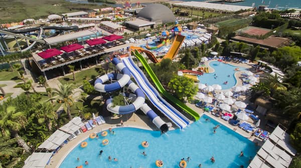 Saturn Palace Resort-1