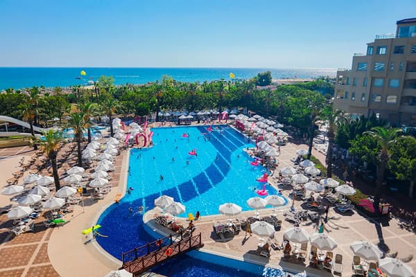 Selectum Family Resort Side-1