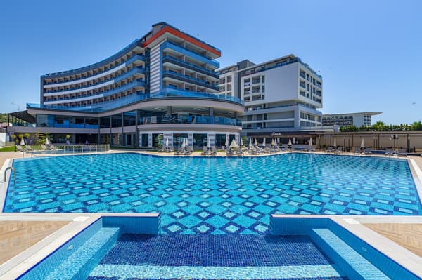 Lonicera Premium Hotel-1
