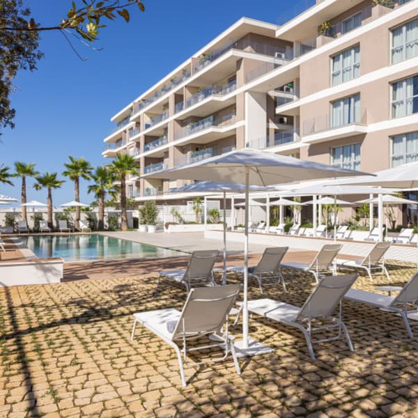 B21 Lifestyle Hotel-1