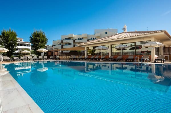 Oceanus Aparthotel-1