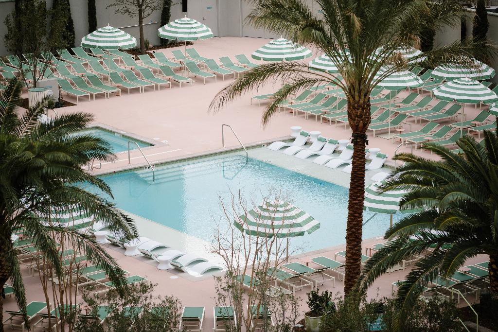 Monte Carlo Hotel