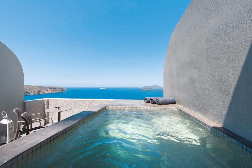 Caldera's Dolphin Suites