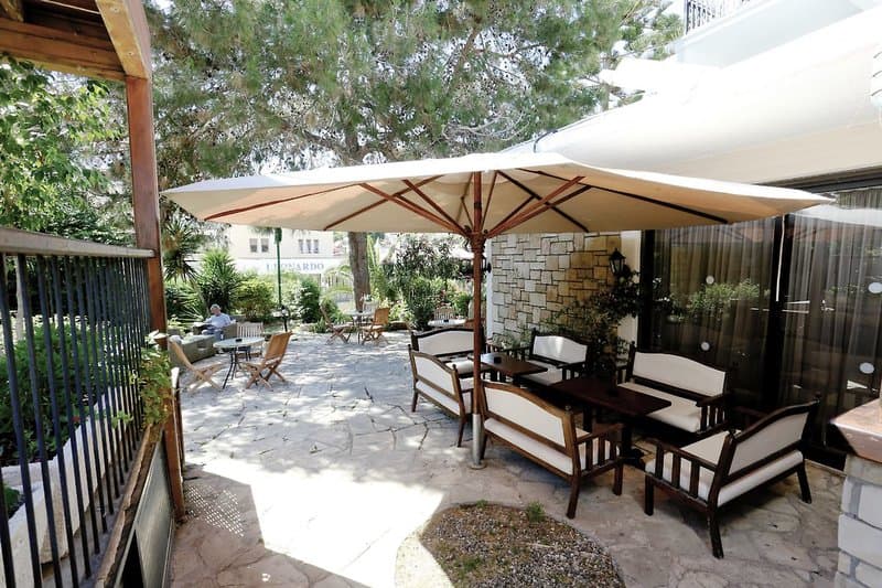 Dionysos Central