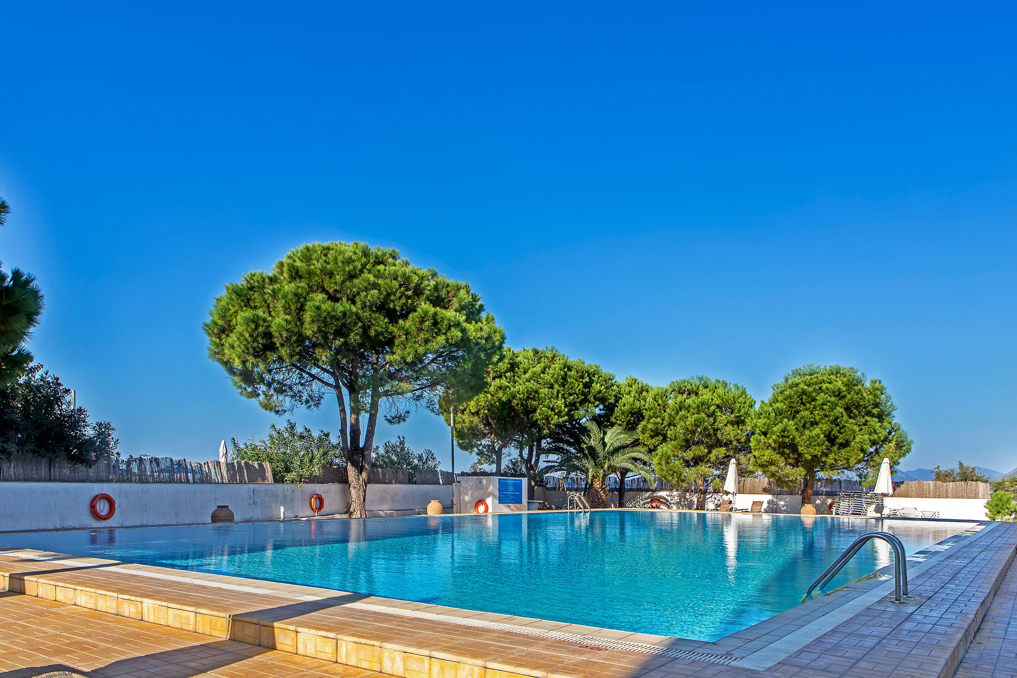 Airotel Achaia Beach
