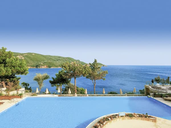 Akrotiri Beach-1