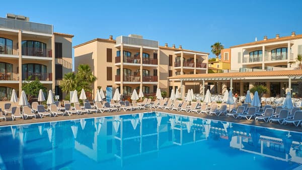 Protur Floriana Resort Aparthotel-1