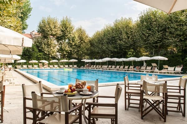 Grand Hotel Royal-1