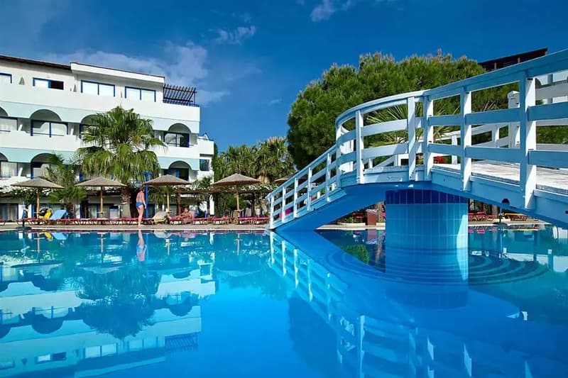 Sunrise Hotel