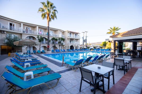 Vivian Hotel-1