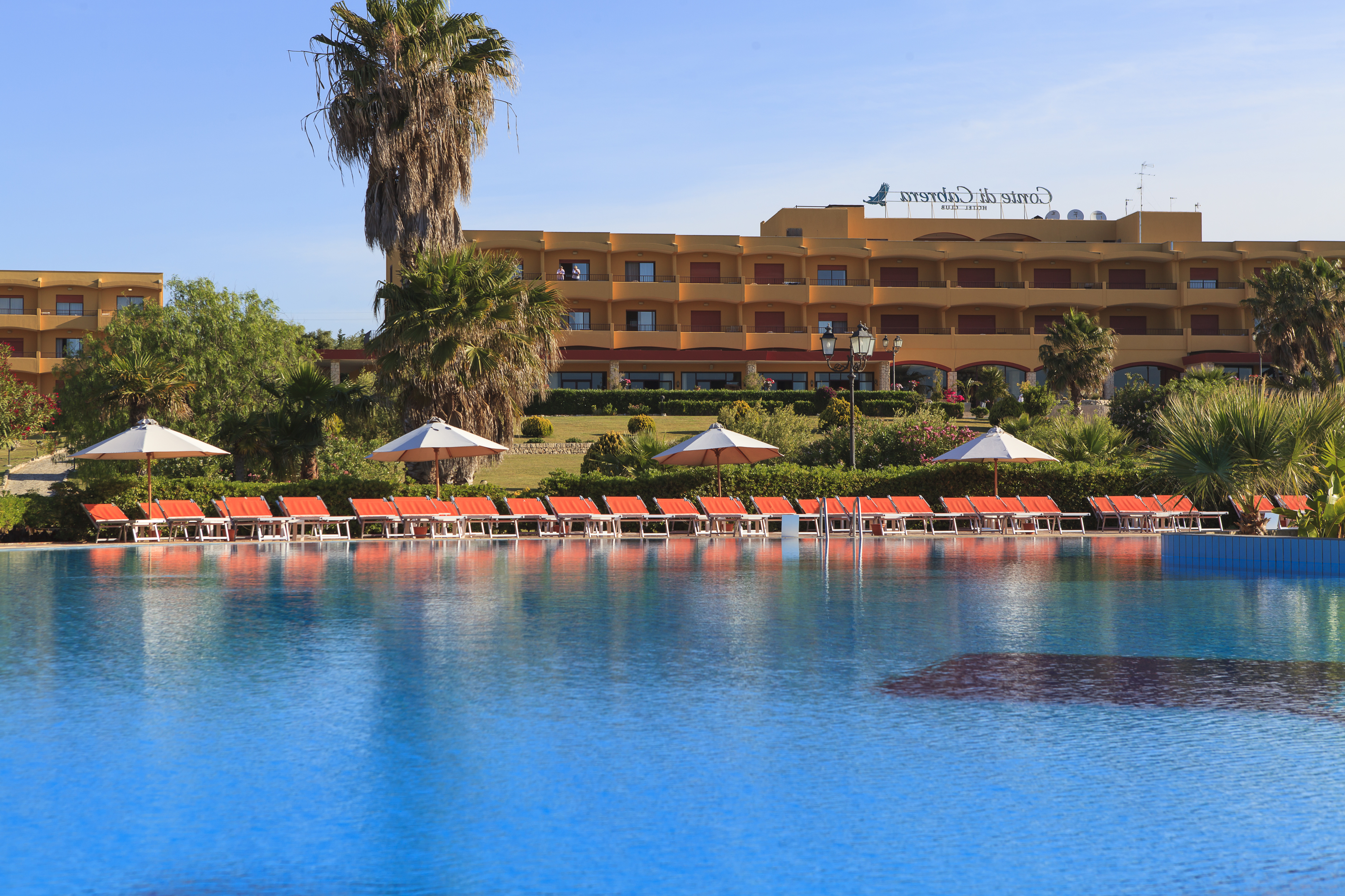 Conte Di Cabrera Hotel