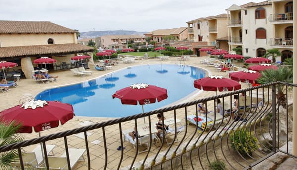 Club Esse Posada Beach Resort-1