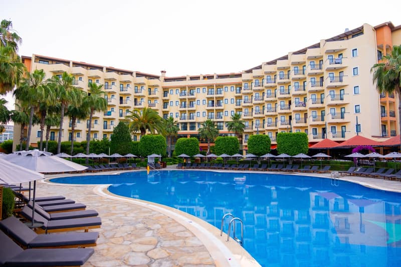 Miramare Queen Hotel