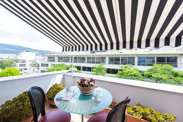 Best Western Plus Embassy Hotel-1