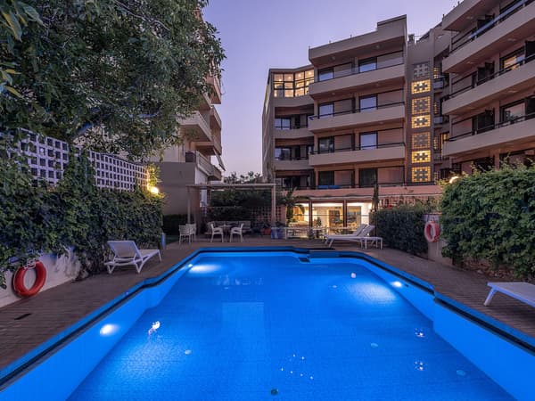 Akali Hotel-1