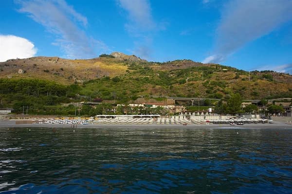 Caparena & Wellness Club-1