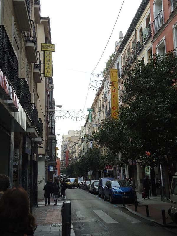 Hispano Gran Vía-1