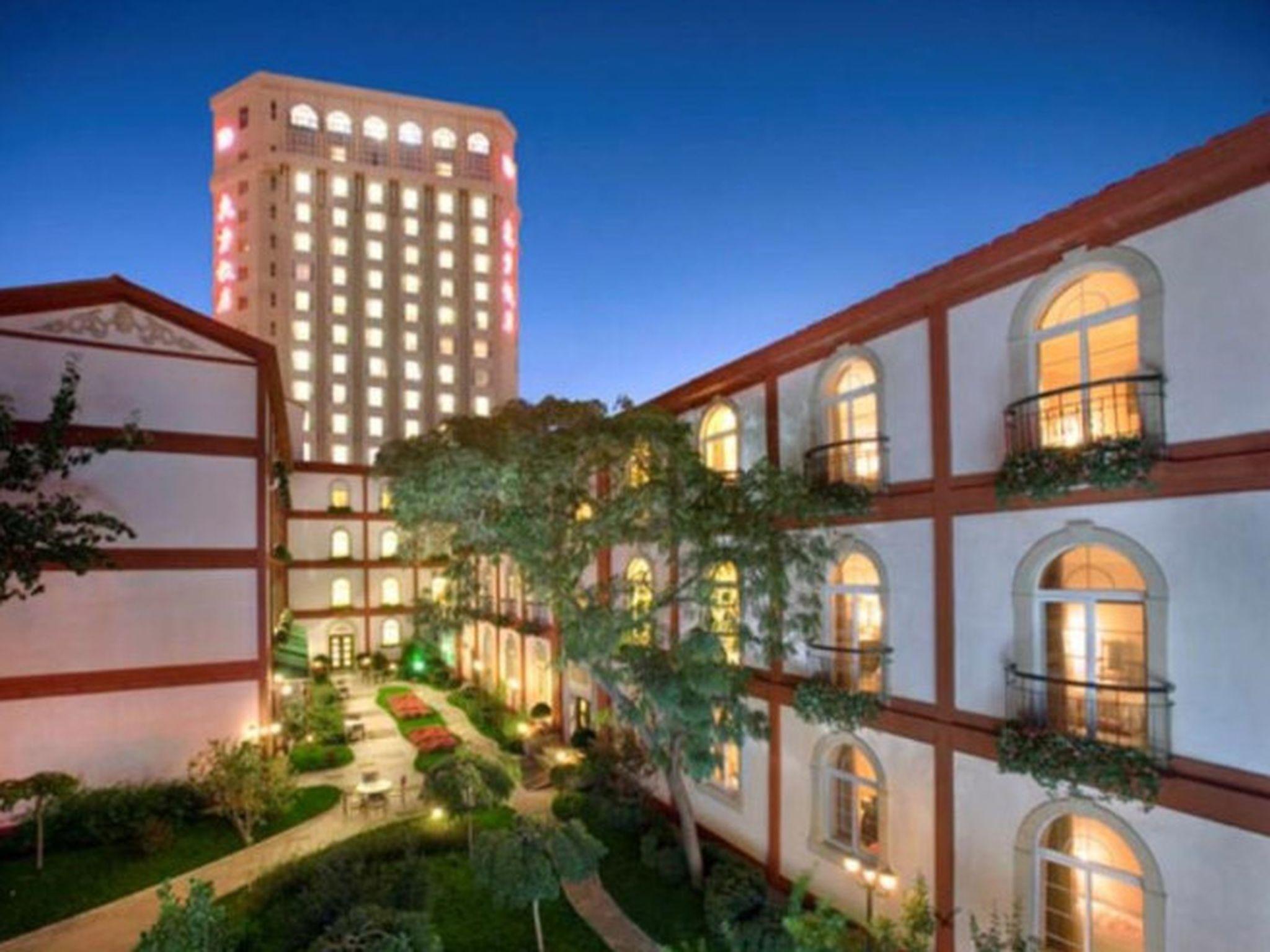 Dong Fang Hotel