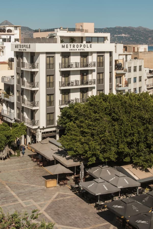 Metropole Urban Hotel-1