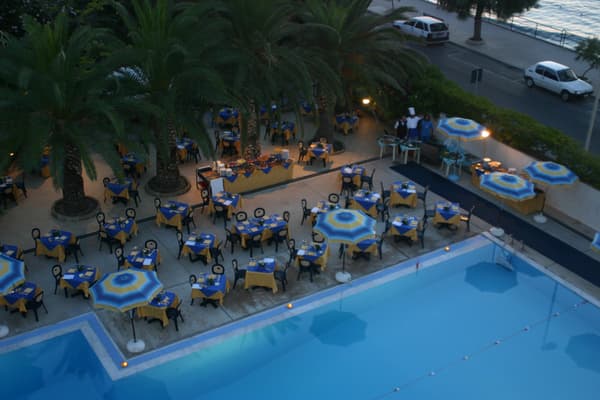 Hotel Tourist-1