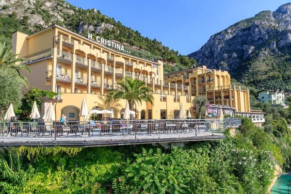 Cristina Hotel-1