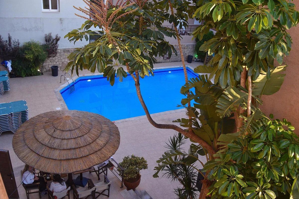 24 Seven Boutique Hotel