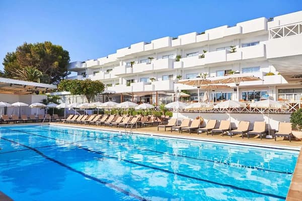 Hotel Rocamarina-1