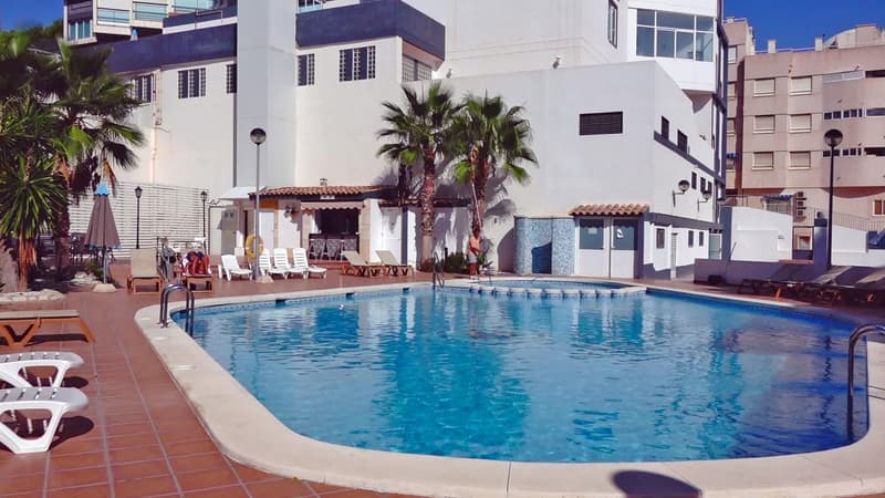 La Familia Gallo Rojo Hotel