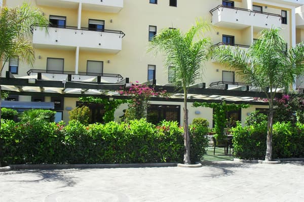 Pompei Resort-1