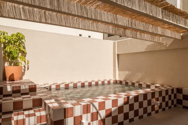 BYPILLOW Paseo-1