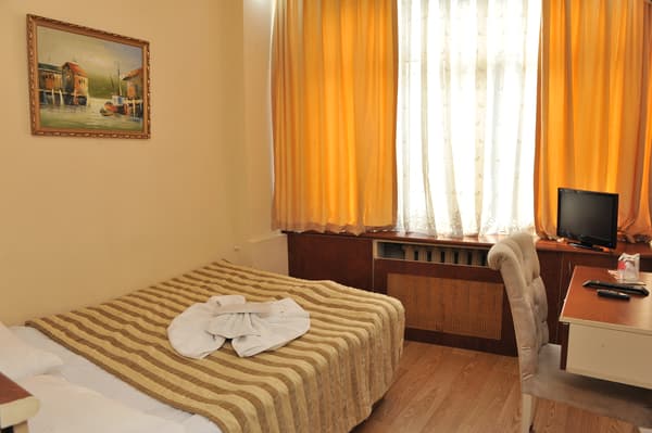 Turvan Hotel-1
