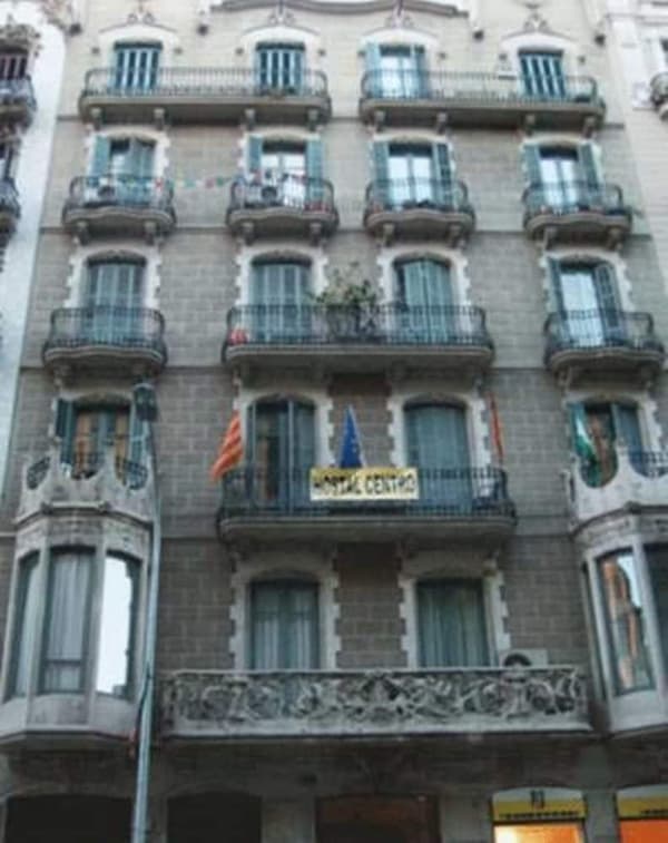 Hostal Balmes Centro-1