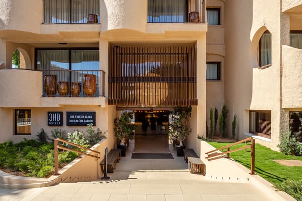 3HB Falesia Beach-1