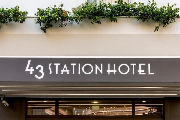 43 Station Hotel-1
