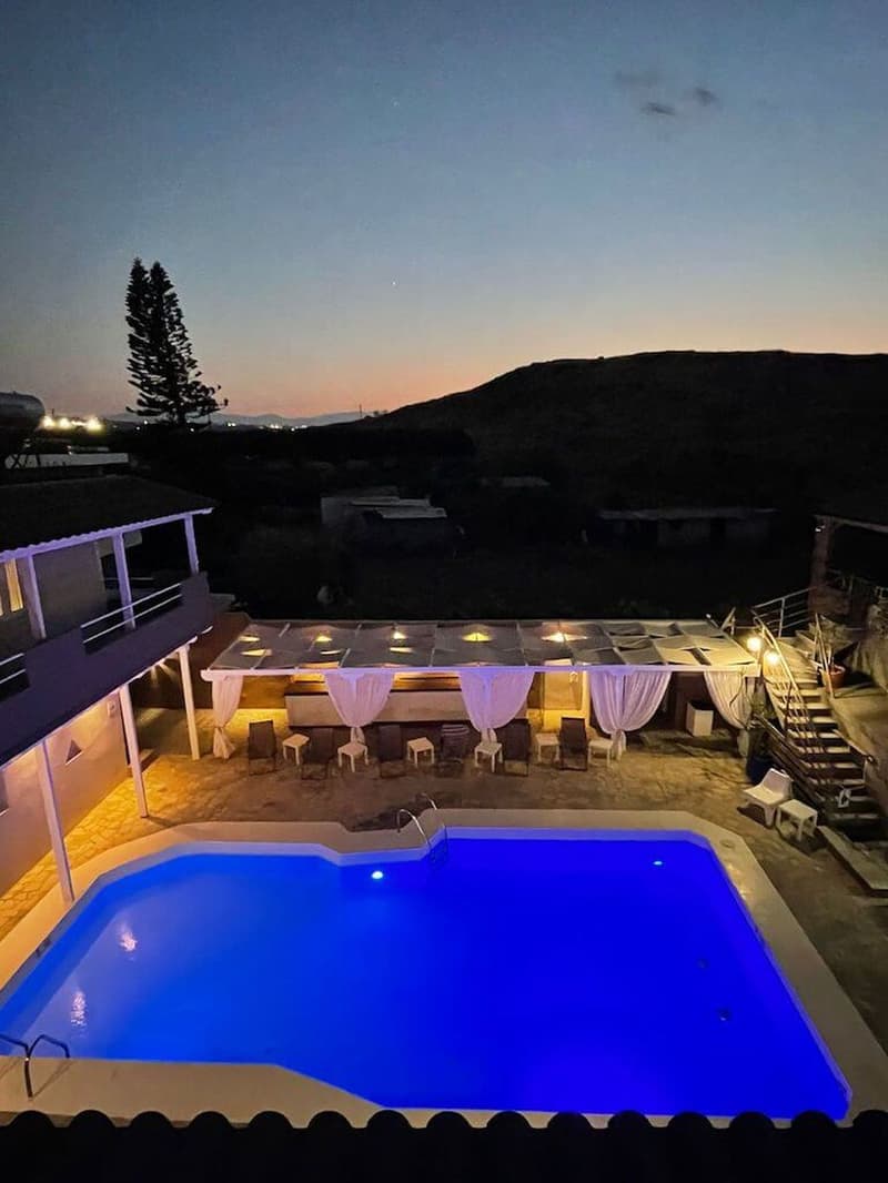 Anemos Suites