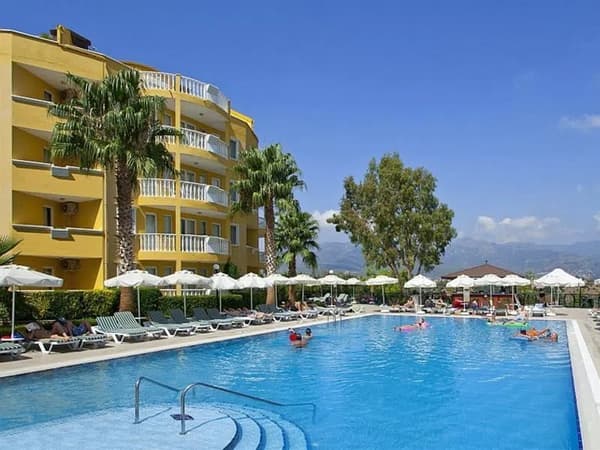 Club Paradiso-1