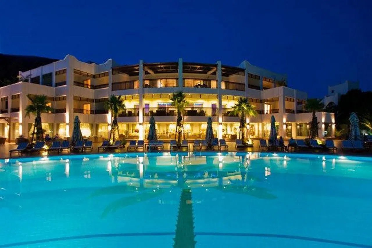 Latanya Park Resort