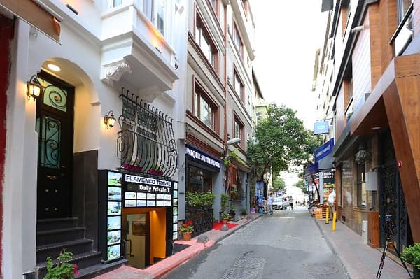 Unique Suite Hotel-1