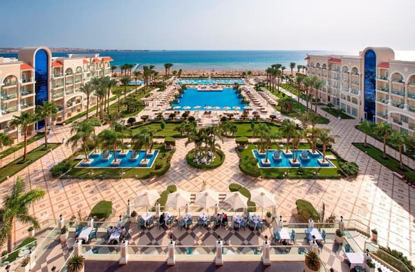 Premier Le Reve Hotel & Spa-1