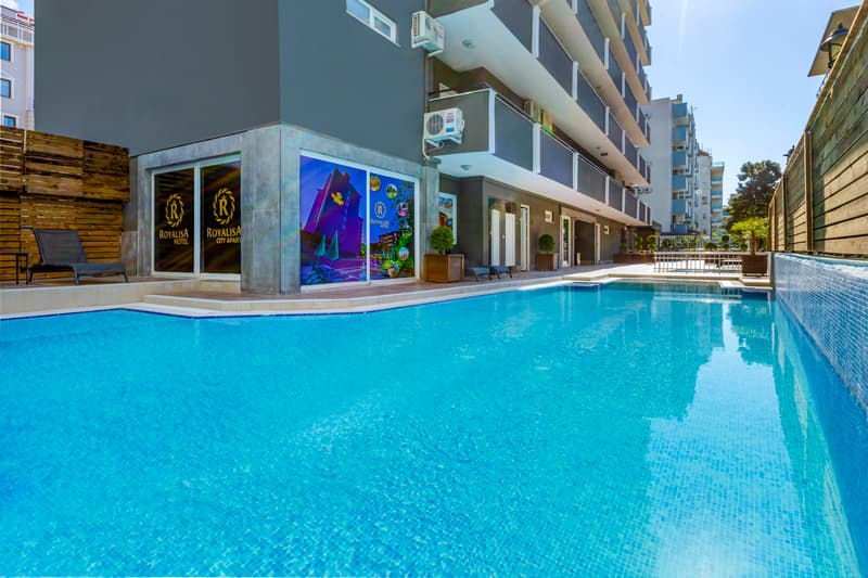 Vega City Apart