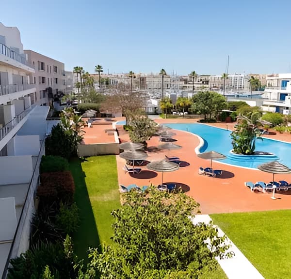 Marina Club Suite Hotel-1
