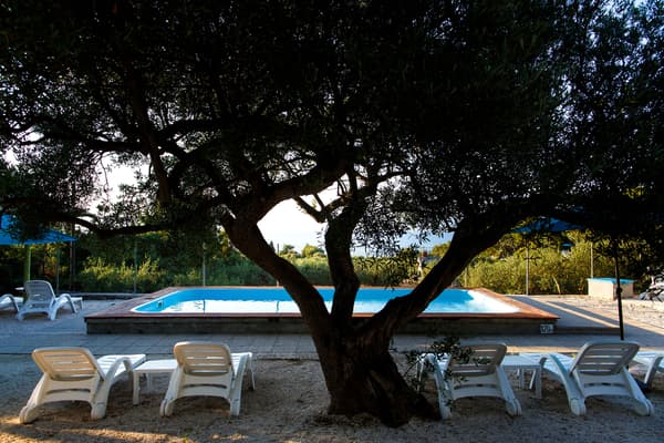 Waterman Beach Village camp & glamping-1