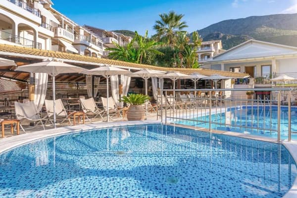 Adams Hotel Parga-1