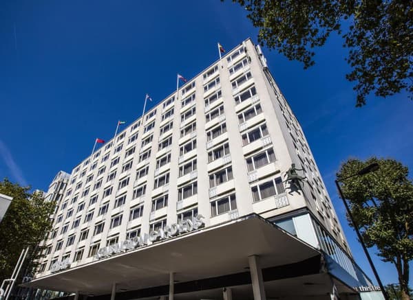 Hotel Thistle Kensington Gardens-1
