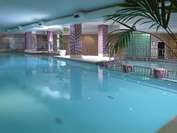 Camden Court-1