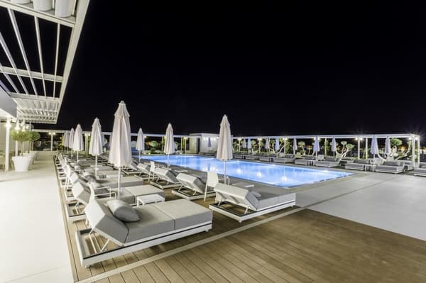 Radisson Blu Hotel Larnaca-1