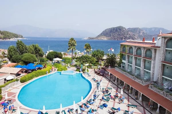 Hotel Marti la Perla-1