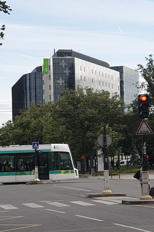Ibis Styles Paris Meteor Avenue d'italie-1
