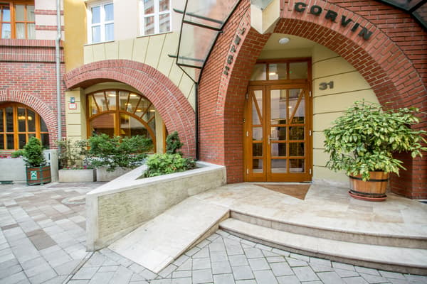 Corvin Hotel Budapest-Sissi wing-1