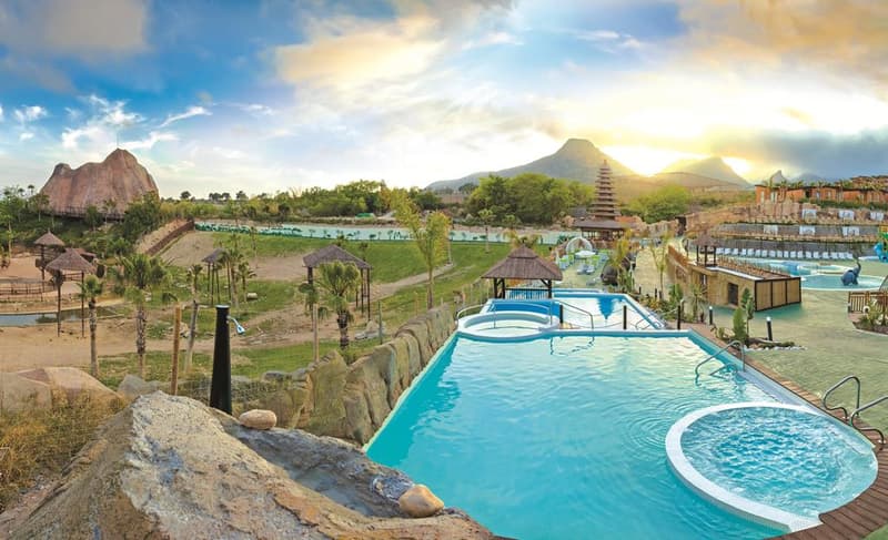Magic Natura Animal, Waterpark Polynesian Lodge Resort